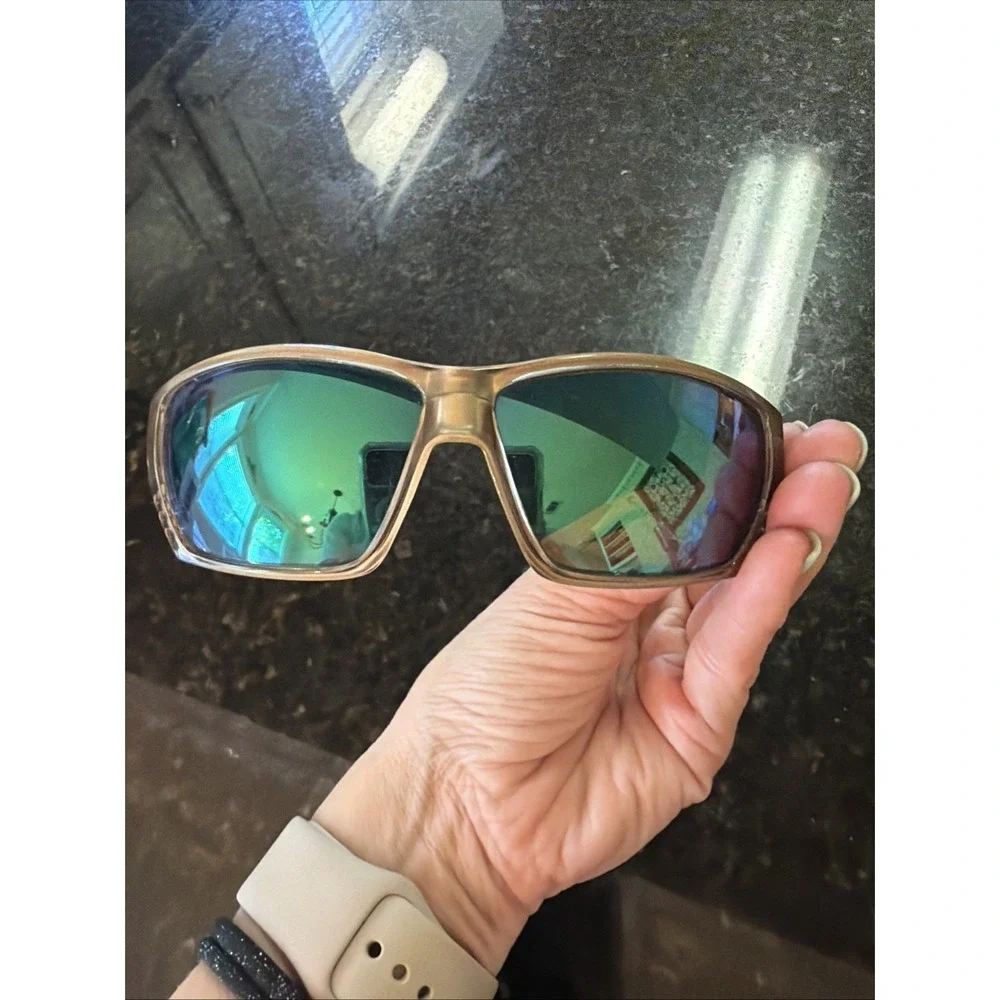 Costa Del Mar Tuna Alley TA 71 Sunglasses Men's Polarized Gold Green READ